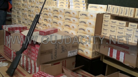 المصالح الأمنية الولائية تقوم بحجز قناطير مقنطرة من السجائر المهربة VIDEO